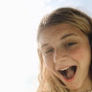 Meet your Posher, Chloe